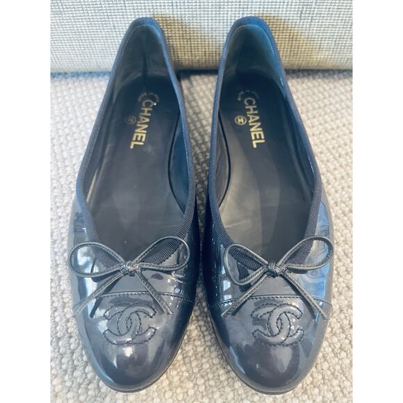 Chanel Patent Leather Blue Ballet Flats - Size 40 - Picture 1 of 16